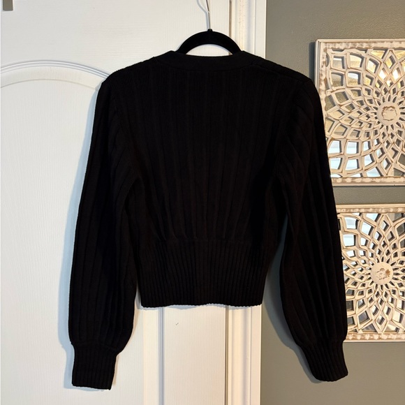 Aritzia | Wilfred Plunge Front Cardigan - Picture 7 of 9